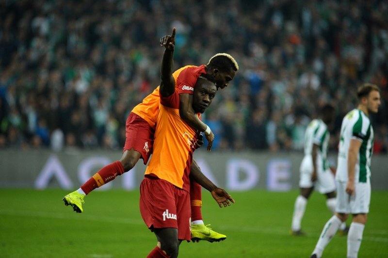 Galatasaray’da Akram Afif sesleri!