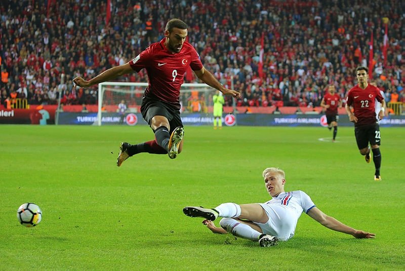Cenk Tosun’a çılgın teklif!