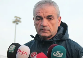 Rıza Çalımbay: Kenetlenmemiz gerekiyor
