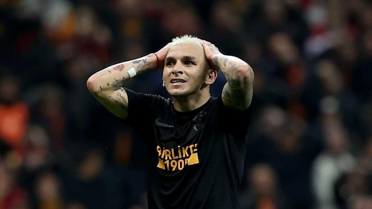 TRANSFER HABERLERİ: Galatasaray'da Torreira sürprizi! Menajeriden flaş hamle... TRANSFER HABERLERİ: Galatasaray'da Torreira sürprizi! Menajeriden flaş hamle...