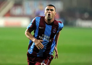 Trabzonspor, Burak Yılmaz için haber bekliyor