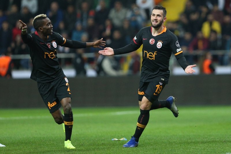 Ömer Bayram’dan harika performans!