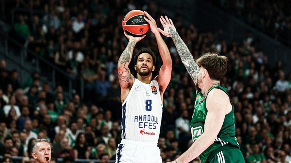 Anadolu Efes'ten EuroLeague'de kötü kapanış
