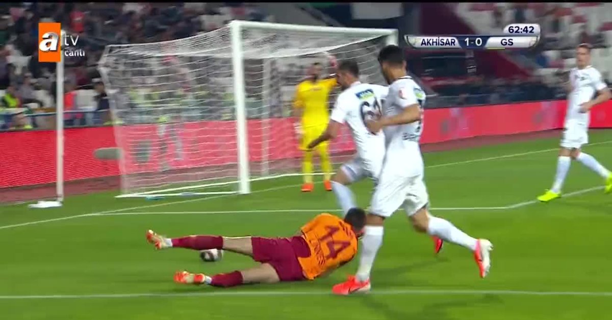 Erman Toroglu Ndan Penalti Yorumu Ziraat Turkiye Kupasi