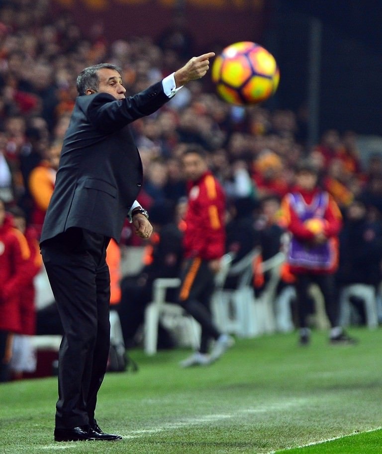 Galatasaray-Beşiktaş karşılaşmasından kareler