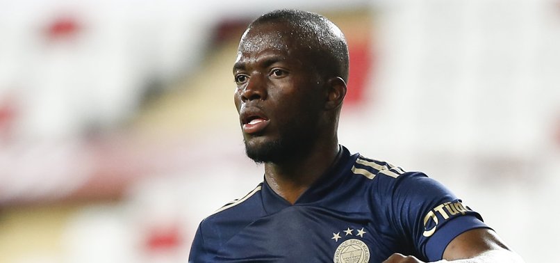Fenerbahçe'de Enner Valencia'nın corona virüsü testi pozitif çıktı