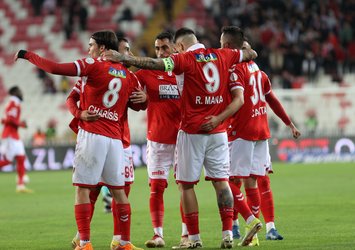 Sivasspor evinde kazandı!