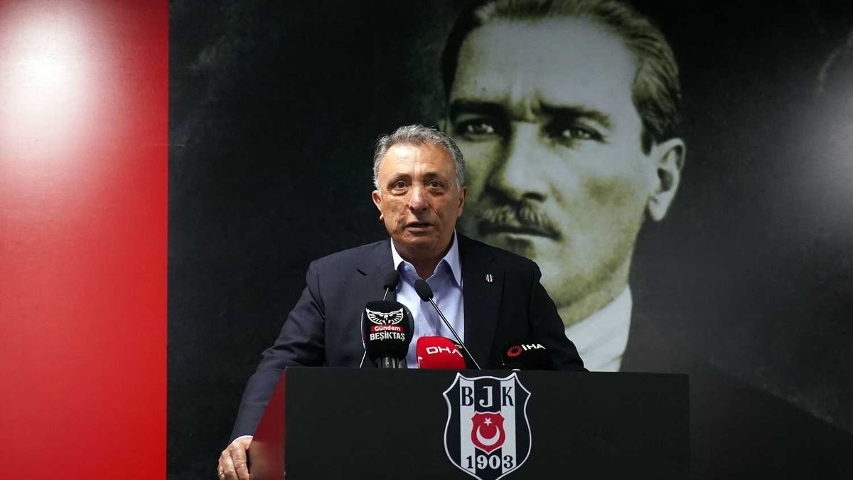 Ahmet Nur Çebi'den flaş Hasan Arat sözleri! Ben buraya her zaman geleceğim' dedim ama bugün kendisi yok” Ahmet Nur Çebi'den flaş Hasan Arat sözleri! Ben buraya her zaman geleceğim' dedim ama bugün kendisi yok”