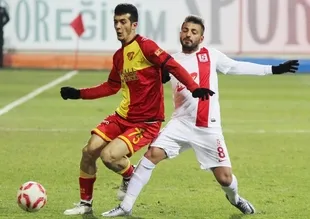 Göztepe evinde Balıkersir ile berabere kaldı