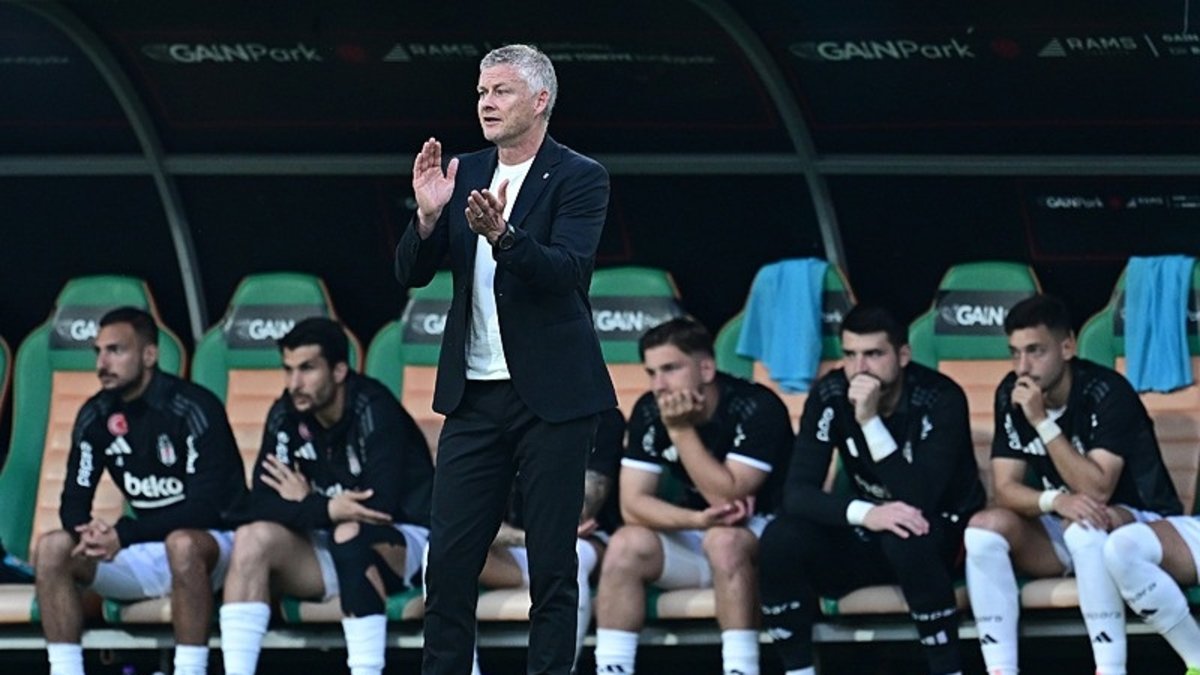 Beşiktaş Avrupa peşinde! İşte Ole Gunnar Solskjaer'in Çaykur Rizespor maçı 11'i Beşiktaş Avrupa peşinde! İşte Ole Gunnar Solskjaer'in Çaykur Rizespor maçı 11'i