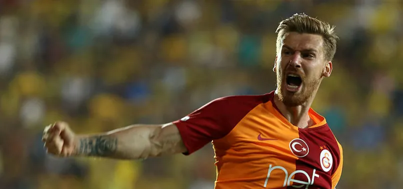 Serdar ihtar çekti Fener atağa kalktı