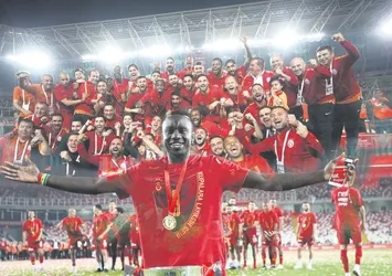 Galatasaray'da hedef 22