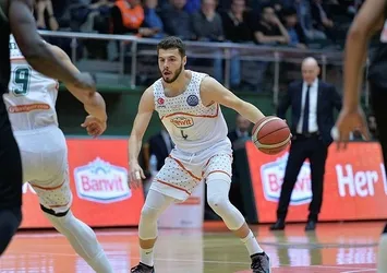 Banvit evinde Avellino'yu devirdi