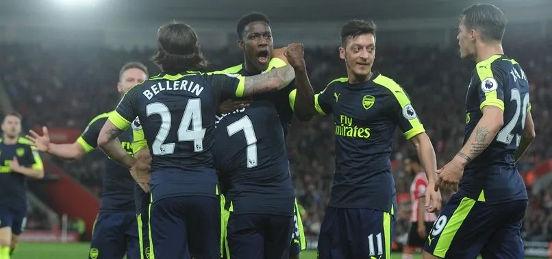 Arsenal üst üste ikinci galibiyetini aldı