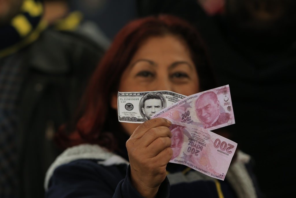 Fenerbahçe taraftarından Gökhan Gönül’e protesto!