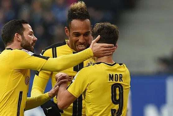 Emre Mor'un menajerinden transfer sinyali