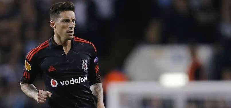 Beşiktaş'tan flaş Jose Sosa açıklaması!