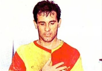 "Taçsız Kral" Metin Oktay anıldı