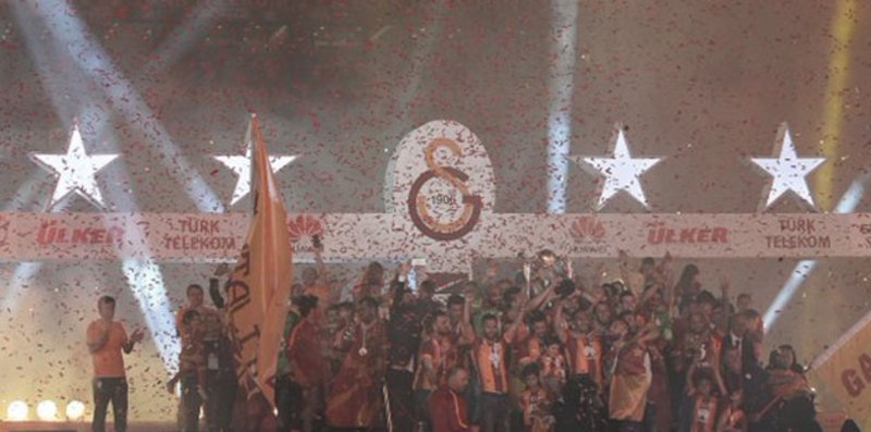 Galatasaray’dan 4 yıldız göndermesi!