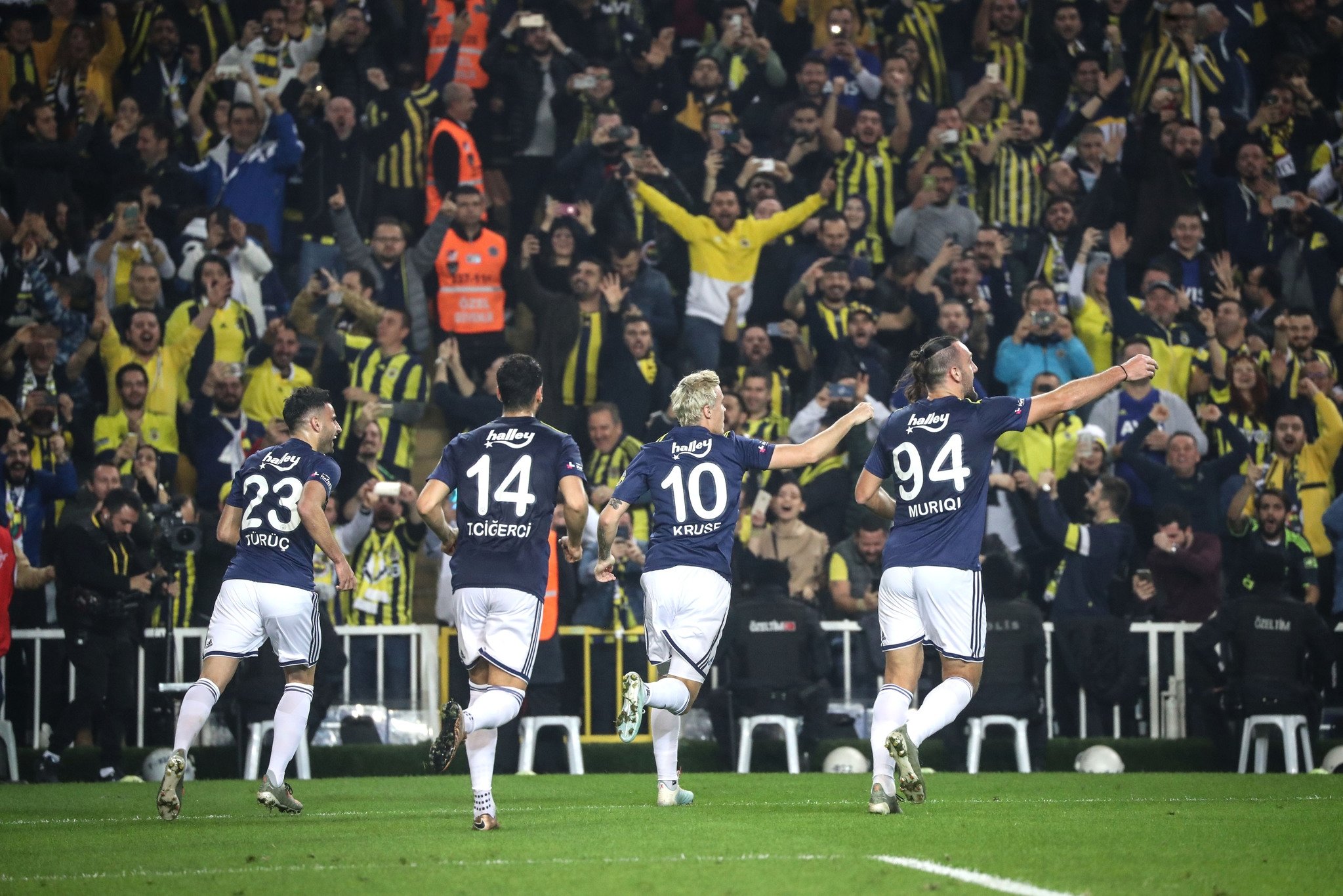 Dunyada Esi Benzeri Yok Takvim