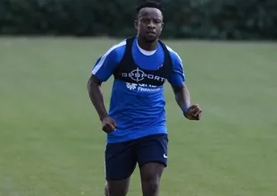 Onazi antrenmana katıldı