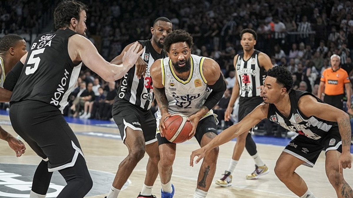 Türkiye Sigorta Basketbol Süper Ligi'nde Şampiyon Fenerbahçe Beko!