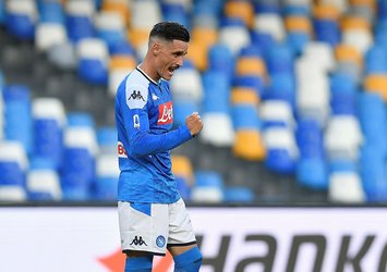 İtalyanlar transferi duyurdu! F.Bahçe ve Callejon...