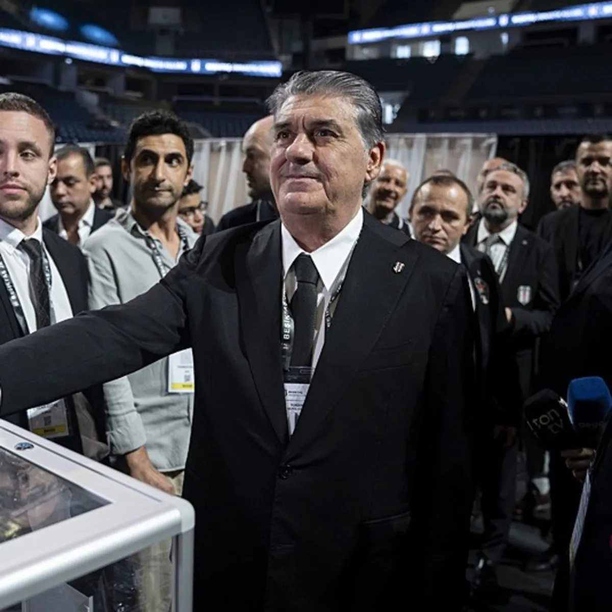 Beşiktaş'ta olağanüstü seçimli genel kurulda oy verme işlemi tamamlandı