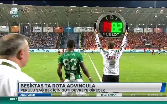 Beşiktaş'ta rota Advincula