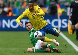 Beşiktaş Martin Olsson'a göz dikti!