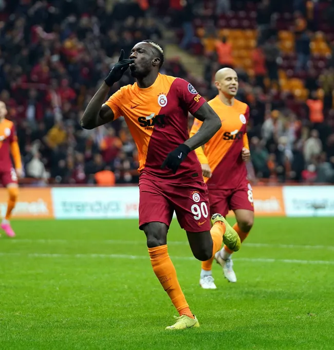 SON DAKİKA GALATASARAY HABERLERİ - Sarı kırmızılılarda Mbaye Diagne'nin sözleşmesi feshedildi! - 4