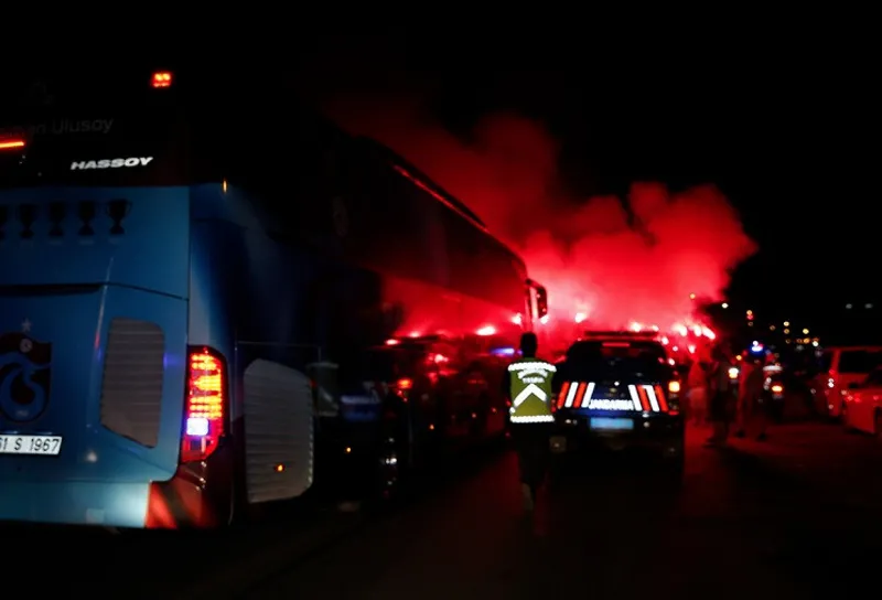 Trabzonspor kafilesi Alanya’ya geldi - 2