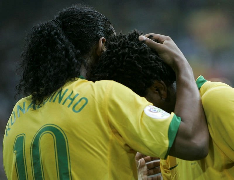 Ronaldinho, İstanbul’a geliyor