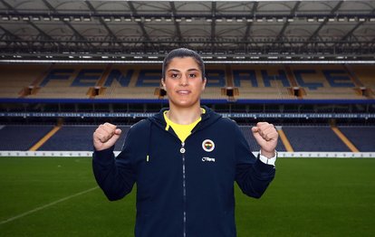 Fenerbahçe milli boksör Busenaz Sürmeneli’yi kadrosuna kattı!