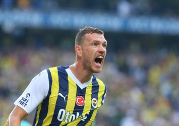 Dzeko İtalya'da yere göğe sığdırılamıyor!