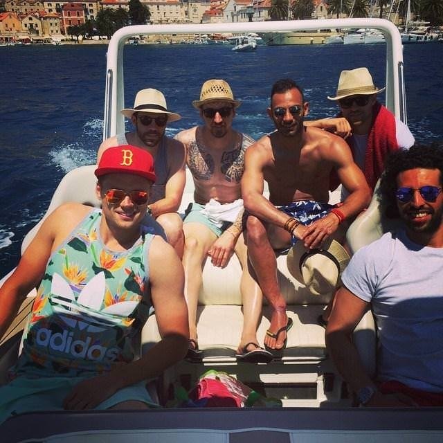 Ünlü futbolcuların tatil keyfi