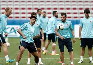A Milli Futbol Takımı, Rusya maçı hazırlıklarına başladı