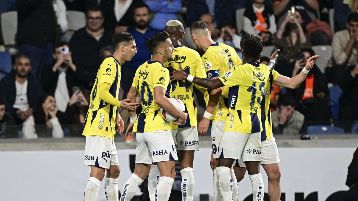 Fenerbahçe'de Dusan Tadic ve Anderson Talisca arasında şok tartışma! Fenerbahçe'de Dusan Tadic ve Anderson Talisca arasında şok tartışma!