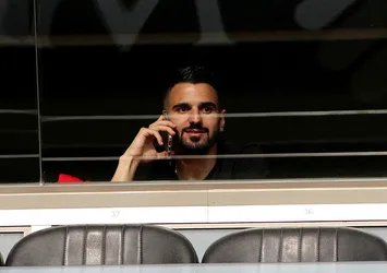 Aziz Behich tribünde