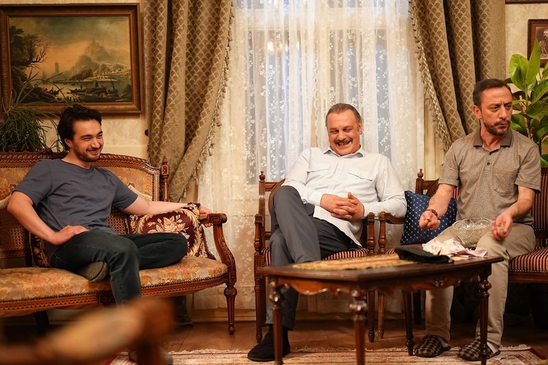 aile-saadeti-8-bolum-fragmani-ne-zaman-yayinlanacak-aile-saadeti-yeni-bolum-fragmani-tikla-izle-1753699630834.jpg
