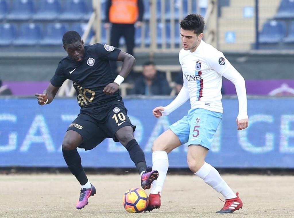 Osmanlıspor-Trabzonspor karşılaşmasından kareler