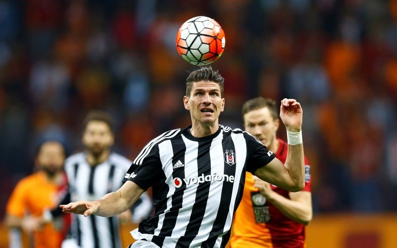 Beşiktaş Mario Gomez’e teklif yaptı!