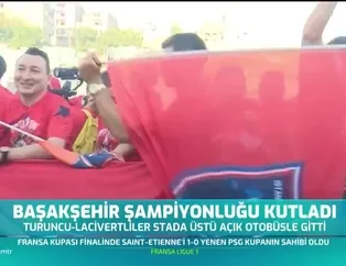 Başakşehir şampiyonluğu kutladı