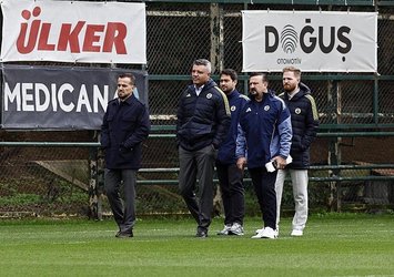 Fenerbahçe'de yaprak dökümü! 4 isimle daha yollar ayrıldı
