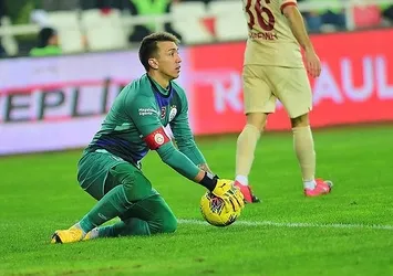Muslera Nagatomo’ya rakip oldu