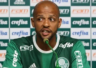 Felipe Melo çileden çıktı