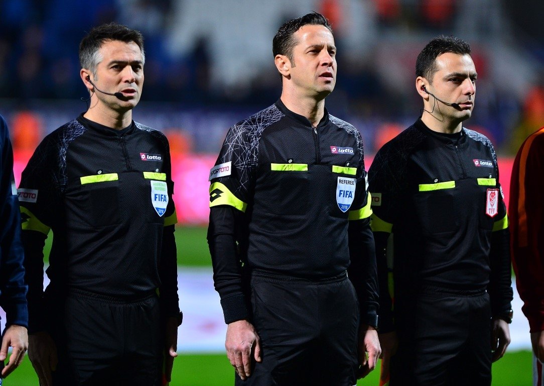 Galatasaray liderliği Kasımpaşa’da bıraktı