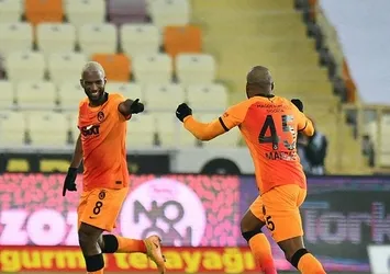 Ryan Babel işbaşında