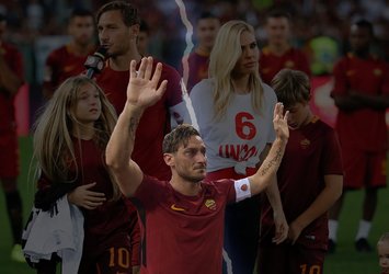 Totti'ye eşinden ihanet şoku!