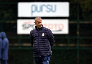 Menajerlerden Fenerbahçe'ye golcü önerisi!